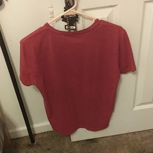 Red V Neck Old Navy T Shirt - Picture 2 of 2